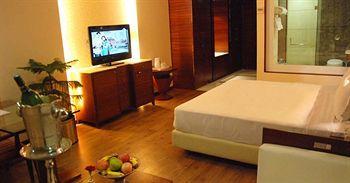 The Victoria Grand Hotel & Spa 卡绍利 外观 照片